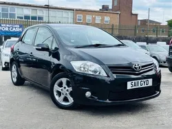 Black Used 2011 Toyota Auris Hatchback | £3,995 (Fair price)
