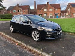 Black Used 2014 Vauxhall Astra Edition Hatchback | £2,899 (Fair price)