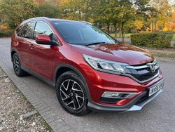 Red Used 2016 Honda CR-V SE Plus SUV | £4,990 (Fair price)