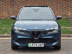 Green Used 2024 Alfa Romeo Junior Edizione Speciale SUV | £29,499 (Fair price)