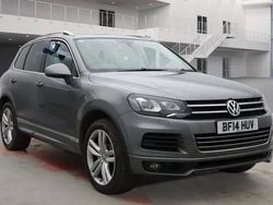Grey Used 2014 VW Touareg R-line SUV | £11,595 (Fair price)
