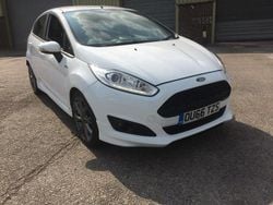 White Used 2016 Ford Fiesta ST-Line Hatchback | £5,995 (Fair price)