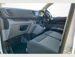 White Used 2022 Vauxhall Vivaro Sportive Van | £14,495 (Fair price)