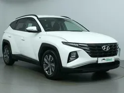 White Used 2021 Hyundai Tucson SE SUV | £18,551 (Fair price)