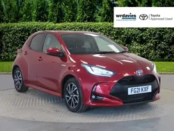 Red Used 2021 Toyota Yaris Hybrid Design Hatchback | £15,795 (Fair price)