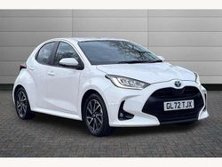White Used 2022 Toyota Yaris Hybrid Design Hatchback | £17,850 (Fair price)