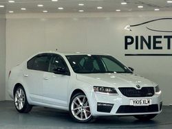 White Used 2015 Skoda Octavia vRS Hatchback | £8,999 (Fair price)