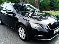 Black Used 2018 Skoda Octavia SE Technology Estate | £10,490 (Fair price)