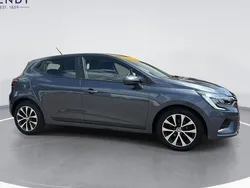 Used 2021 Renault Clio V Iconic Hatchback | £12,899 (Fair price)