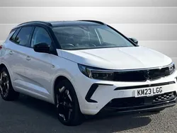 White Used 2023 Vauxhall Grandland X GSe SUV | £19,752 (Fair price)