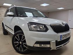 White Used 2015 Skoda Yeti Elegance SUV | £7,995 (Super price)