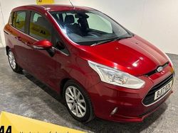 Red Used 2017 Ford B-MAX Titanium MPV | £6,000 (Fair price)