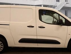 White Used 2020 Vauxhall Combo Sportive MPV | £6,990 (Fair price)