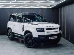 White Used 2023 Land Rover Defender SE Dynamic SUV | £56,990 (Super price)