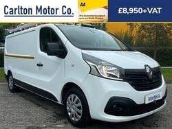 White Used 2019 Renault Trafic Business Van | £9,540 (Fair price)
