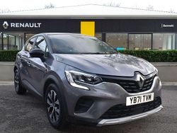 Grey Used 2022 Renault Captur LIMITED SUV | £13,681 (Fair price)