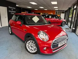 Red Used 2014 Mini Cooper Hatch Hatchback | £7,725 (Good price)