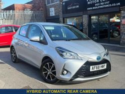 Silver Used 2018 Toyota Yaris Hybrid Hatchback | £10,800 (Fair price)