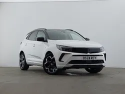 White Used 2024 Vauxhall Grandland X Ultimate SUV | £20,998 (Fair price)