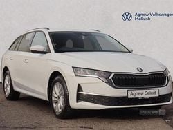 White New 2025 Skoda Octavia SE Technology Estate | £22,890 (Fair price)