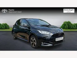 Black New 2025 Toyota Yaris Hybrid Design Hatchback | £20,994 (Fair price)