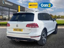White Used 2016 VW Touareg R-line SUV | £15,995 (Good price)