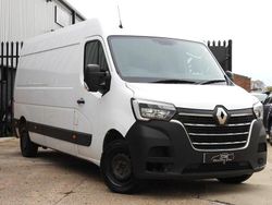White Used 2022 Renault Master Business Van | £10,995 (Super price)
