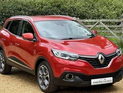 Red Used 2017 Renault Kadjar Dynamique SUV | £6,495 (Fair price)