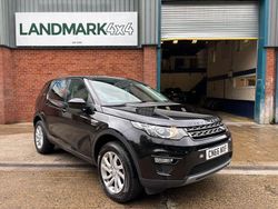 Black Used 2016 Land Rover Discovery Sport SE SUV | £12,475 (Fair price)