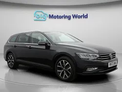 Black Used 2022 VW Passat SEL Estate | £18,000 (Fair price)