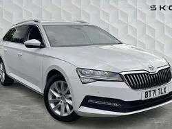 White Used 2022 Skoda Superb SE Estate | £22,500 (Fair price)