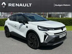 White New 2025 Renault Captur Esprit Alpine SUV | £25,302 (A bit pricey)