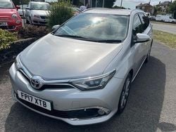 Used 2017 Toyota Auris Touring Sports Estate | £9,995 (Fair price)