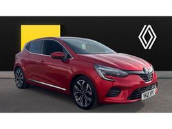 Red Used 2021 Renault Clio V Version S Hatchback | £11,694 (Fair price)