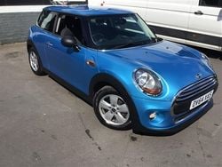 Blue Used 2014 Mini ONE Hatch Hatchback | £8,450 (Fair price)