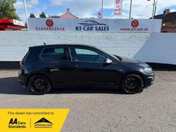 Black Used 2017 VW Golf VII R Hatchback | £18,995 (Fair price)