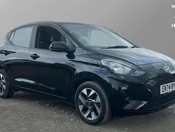 Black Used 2024 Hyundai i10 Advanced Hatchback | £14,507 (Fair price)