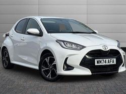 White Used 2025 Toyota Yaris Hybrid Design Hatchback | £21,150 (Fair price)