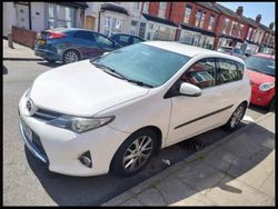 White Used 2013 Toyota Auris Hatchback | £2,990