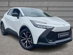 Platinum white pearl New 2025 Toyota C-HR Design SUV | £31,000 (Fair price)
