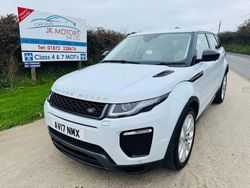 White Used 2017 Land Rover Range Rover evoque HSE Dynamic SUV | £12,995 (Fair price)