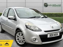Silver Used 2011 Renault Clio II Dynamique Hatchback | £3,250 (Fair price)