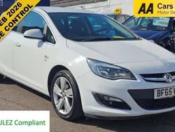 White Used 2015 Vauxhall Astra SRi Hatchback | £5,695 (Good price)
