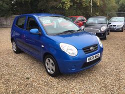 Blue Used 2010 Kia Picanto 2 Hatchback | £3,495 (A bit pricey)