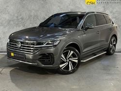 Grey Used 2018 VW Touareg R-line SUV | £23,995 (Expensive)