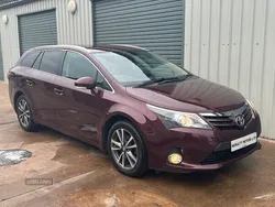 Red Used 2015 Toyota Avensis Business Edition Estate | £5,450 (Fair price)