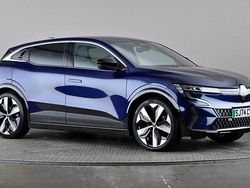 Blue Used 2024 Renault Mégane Komfort Hatchback | £20,598 (Good price)