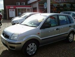 Used 2005 Ford Fusion Estate | £2,995 (Expensive)