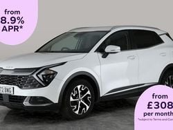 White Used 2023 Kia Sportage SUV | £20,745 (Good price)