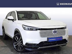 White New 2025 Honda HR-V Advance SUV | £35,480 (Expensive)